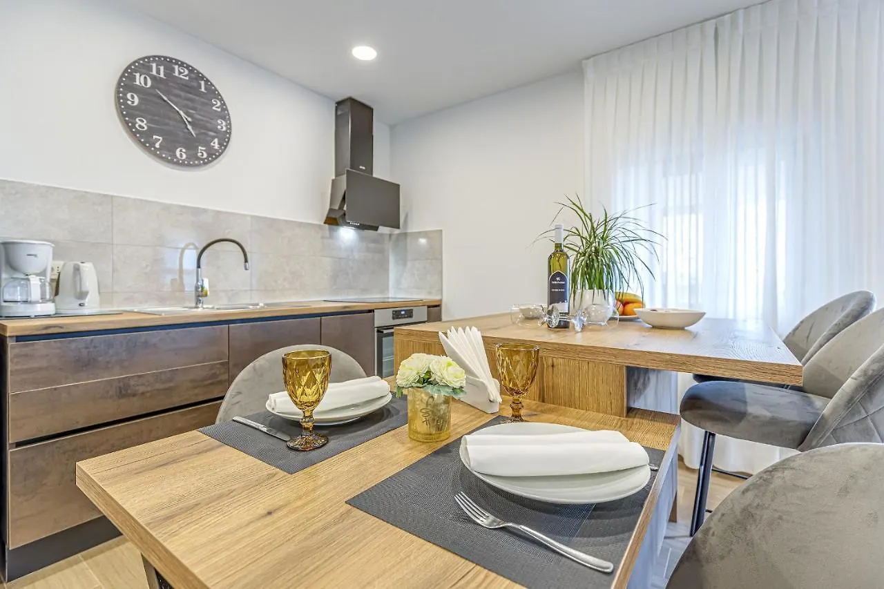 Apartment Nilda II Musalez 3*,