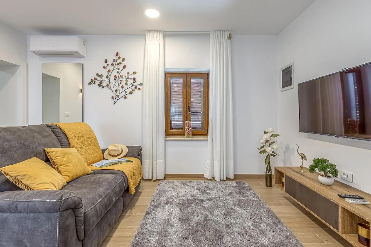 Apartment Nilda II Musalez